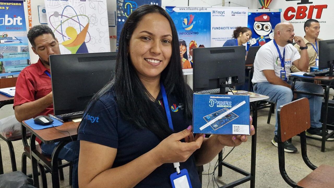 Educadores de Monagas se capacitan en robótica con la Agenda Pequeños Ingenieros