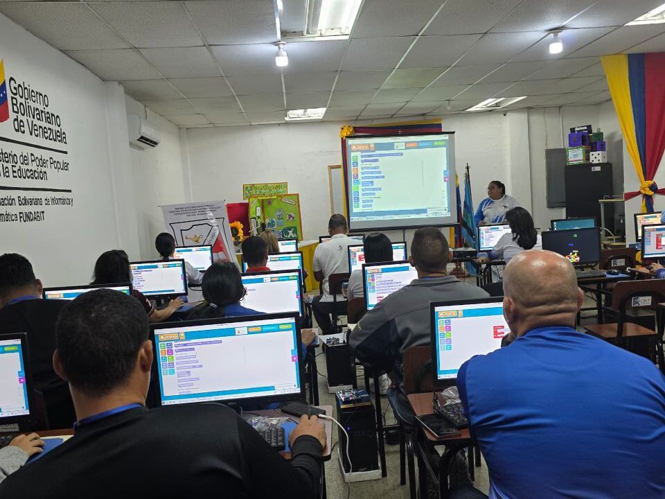 Educadores monaguenses culminan con éxito jornada formativa Agenda Pequeños Ingenieros