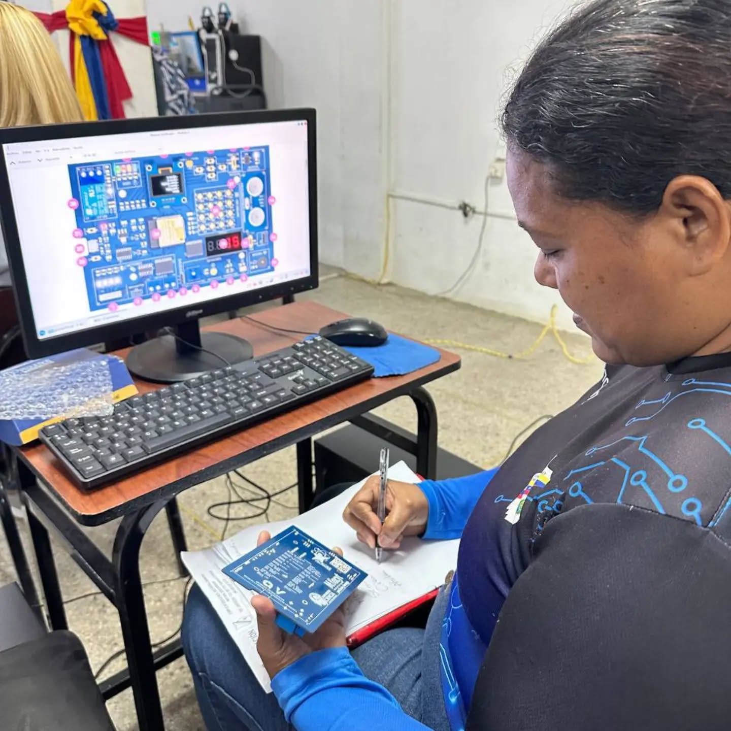 DOCENTES DE MONAGAS SE CAPACITAN EN ROBÓTICA Y PROGRAMACIÓN CON LA AGENDA «PEQUEÑOS INGENIEROS»